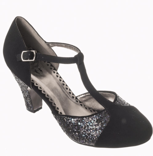 Banned Pumps China Girl