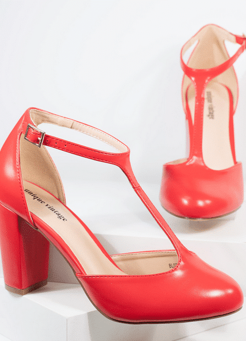 Unique Vintage Pumps Astaire rot