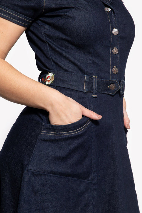 Queen Kerosin Kleid mit Blumenstickereien