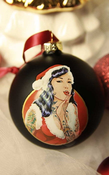 Weihnachtskugel Pin-up