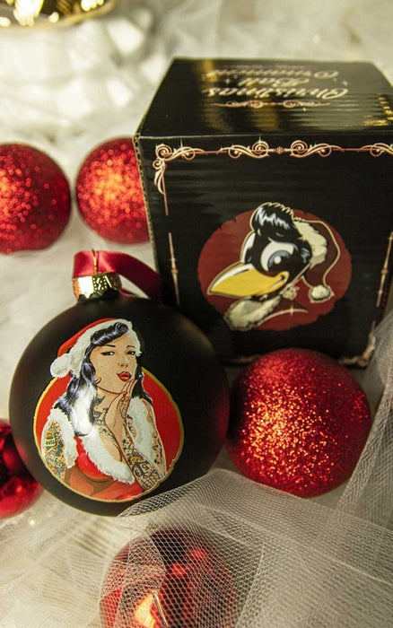 Weihnachtskugel Pin-up
